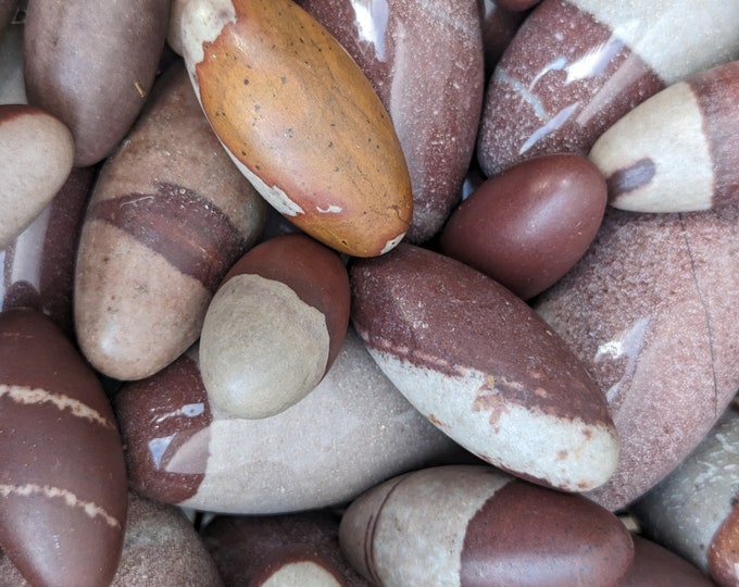 True Shiva Lingam, Divine crystal, Creative Crystal, Magnificent Crystal. seven sacred Indian rivers Rocks