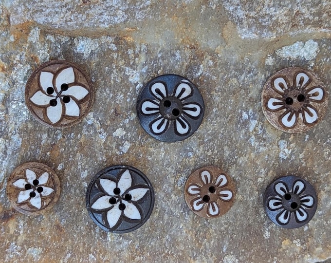 Genuine Handmade Decorative and Unique Handmade Natural Buffalo Horn. wooden Buttons FAB-1-2