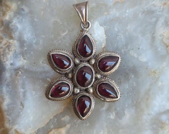Tibetan Handmade A+ Grade Garnet stone pendant/ with Sterling Silver Star Pendants: 925 Sterling Silver Pendant. (p7-040)