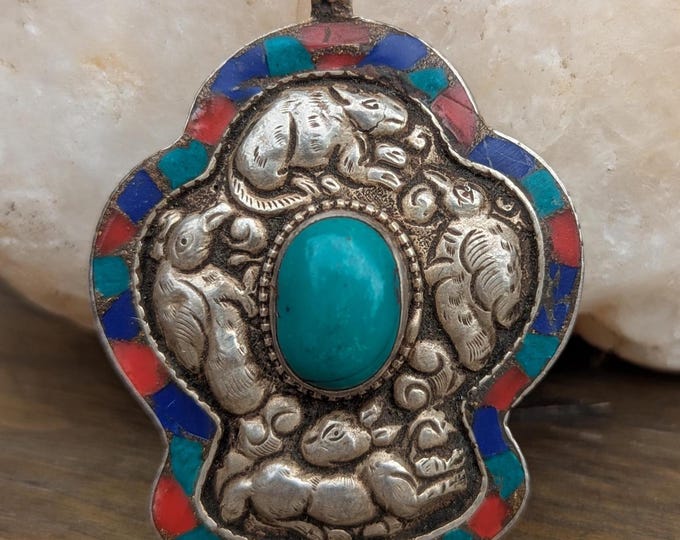 Unique white brass Tibetan medallion pendant collection with Turquoise gemstone (p7-014)