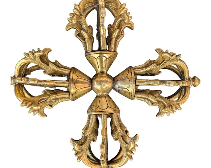 Double Dorjee Vajra, a Tibetan ritual art, is a Buddhist object used for meditation The thunderbolt (BBR3)