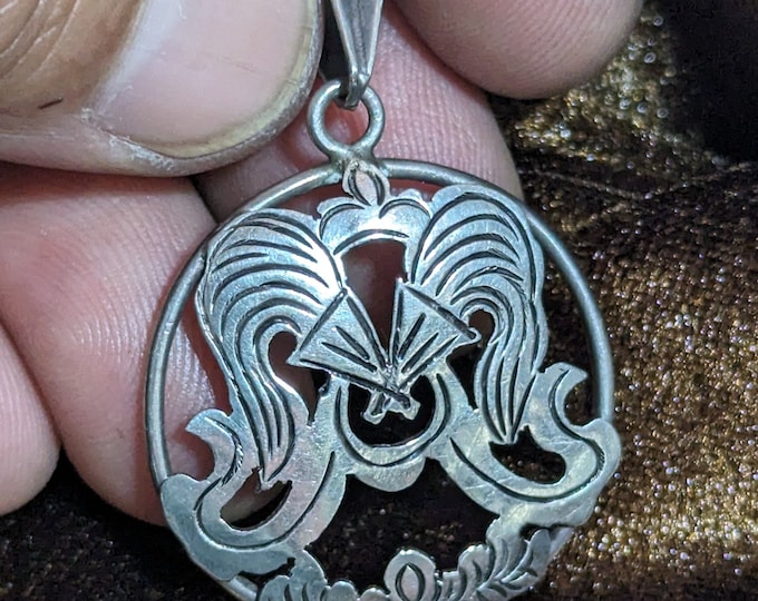 Lrg Glorious Endless Knot: (Silver Pendant of Auspicious symbol) (T1102-004.9)