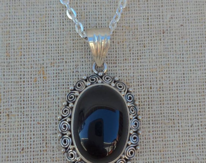 925 Sterling Silver Pendant-Oval onyx Pendant-Gift for her-Anniversary Pendant Amethyst silver Pendant, (T1101-002.3)