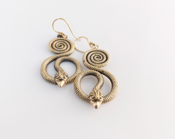 Snake earrings Gold or Silver/A Bohemian Statement Earrings/Timeless Elegance Earrings/Southwest Inspired/Fringe Earrings ER-117