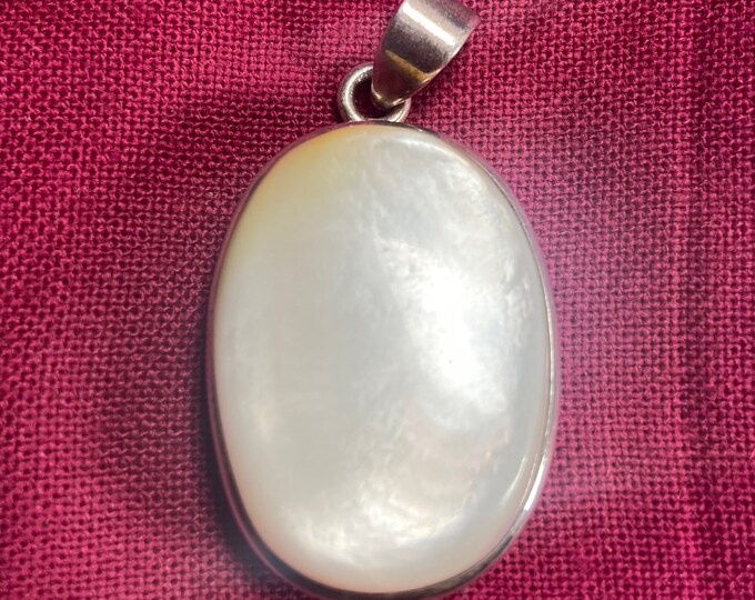 P5/1- Moonstone Necklace Silver Handmade Pendant: 925 Sterling Silver Pendants.(T12-3/1)