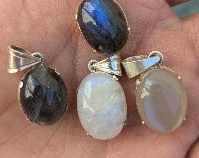 Moonstone Necklace Silver Handmade Pendant: 925 Sterling Silver Pendant (T1101-003.8)