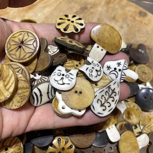 20 Assorted eco-friendly Handmade Decorative and Unique Handmade Natural Buffalo Horn Buttons/Himalayan artisan craft/ethnic wear/bone craft