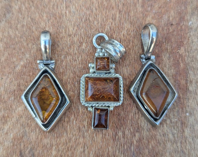 Beautiful Sterling silver with Amber gemstone pendant collection (p7-061)