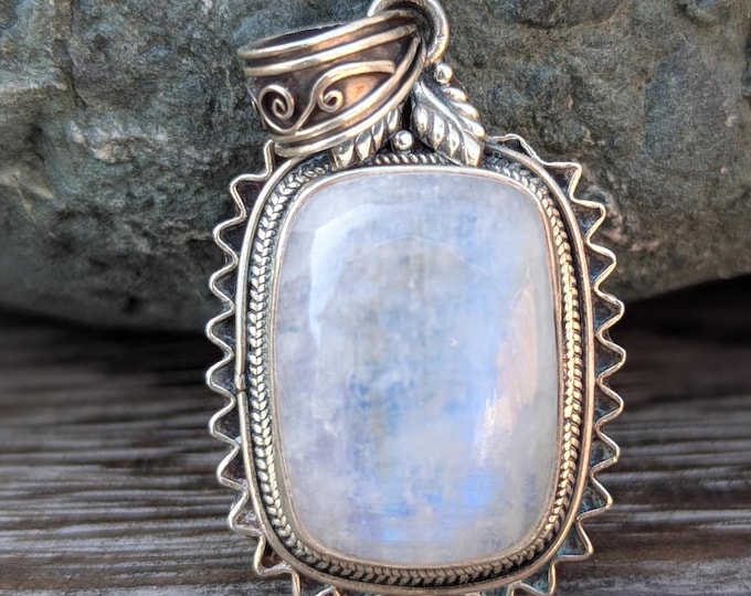 Rainbow Moonstone Silver Handmade Pendant: 925 Sterling Silver Pendant. (T1101-005.6)
