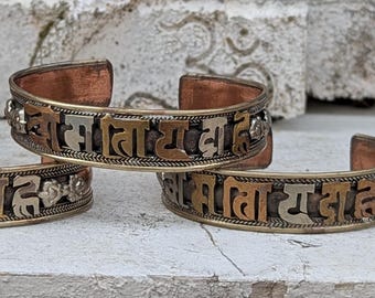 Vintage Silver Tibetan Buddhist Mantra Cuff Bracelet (cb-113)