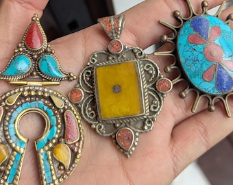 Vintage Classic Tibetan pendant collection with Amber, Turquoise and Coral inlay (p6-016)