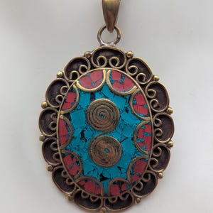 Handmade Vintage Turquoise and Red coral Inlaid Ethnic pendant (p6-025)