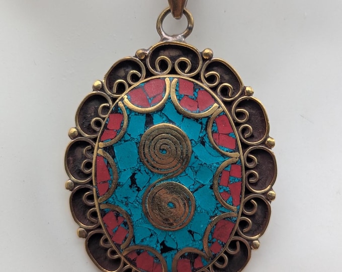 Handmade Vintage Turquoise and Red coral Inlaid Ethnic pendant (p6-025)