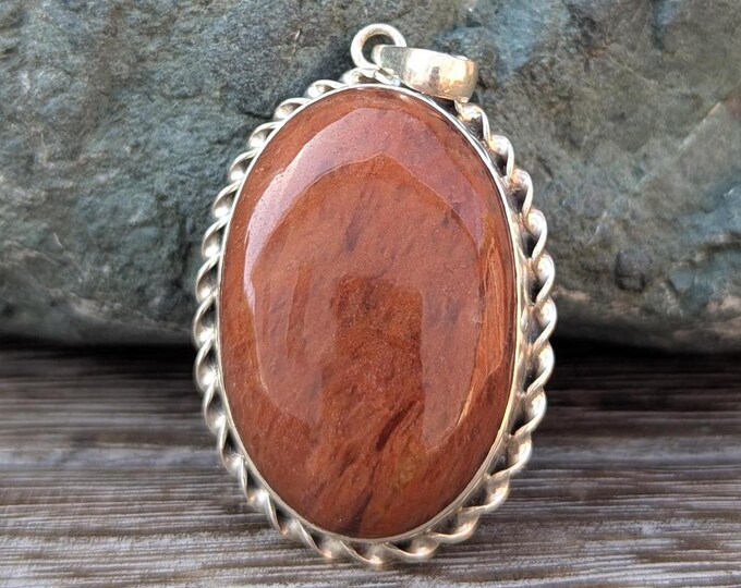 P3/2- Silver Red Carnelian Pendant (T12-002)