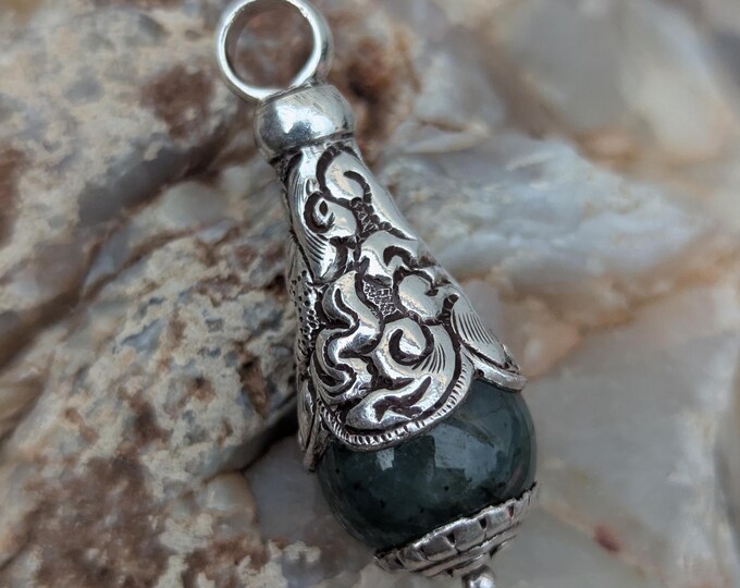 Green Jade with Silver Pendant(T1103-003.5)