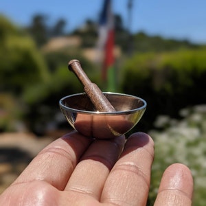 World smallest Tibetan singing bowl with amazing sounds