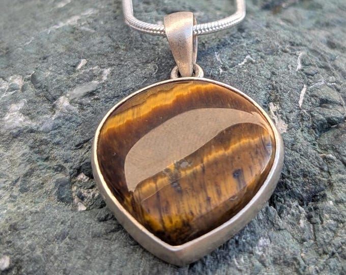 P3/54- Tiger Eye Amber stone Silver Pendant (T12-054)