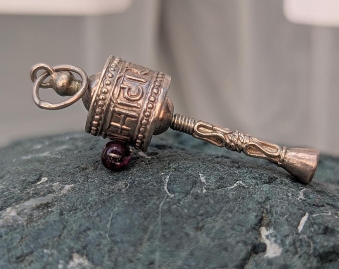 P5/10-The Prayer Wheel (cho-kor or khorten)T12-3/10