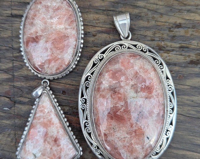 Beautiful sterling silver pendants collection featuring Sunstone gemstone (p7-050)