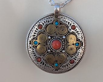 Filigree mandala with coral and Turquoise Pendant.(T1103-006)