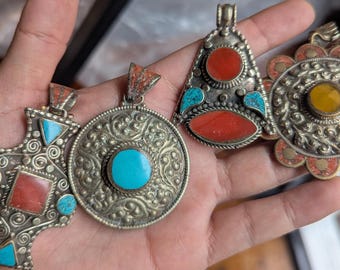 Collection of Vintage Tibetan ethnic pendant with turquoise and coral inlay (p6-008)