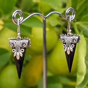 White brass earrings with 3 chooses of gem stone. Onyx, Turquoise and Amethyst