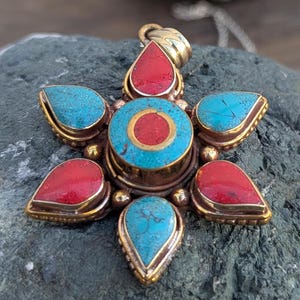Tibetan Turquoise and Red coral Inlaid Ethnic pendant (p6-024)
