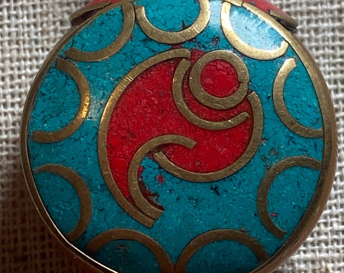 P4/2- Ethnic Nepal Tibetan Spiral Pendant with Brass, Turquoise, Coral Inlays (T12-2/2)