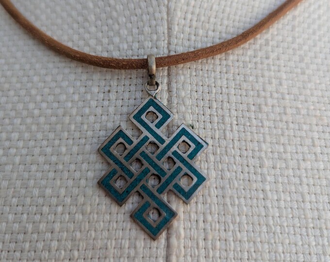 Endless-Knot Pendant with Turquoise from Nepal(T12-3/11) P5/11-