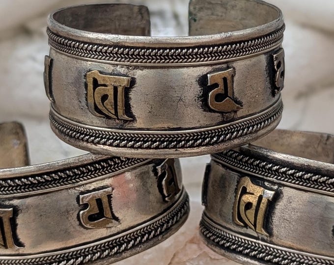 Vintage Silver Tibetan Buddhist Mantra Large Cuff Bracelet (cb-114)