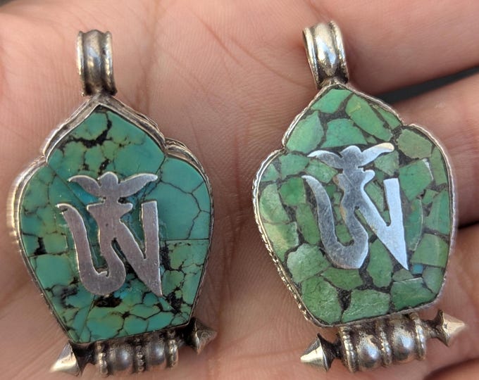 Vintage Green Turquoise silver om mani padme hum medallion pendant collection (p7-007)