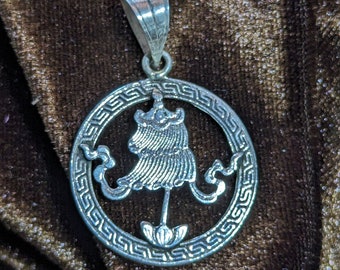 Most Precious Parasol: (Silver Pendant of Auspicious symbol) (T1102-004.2)