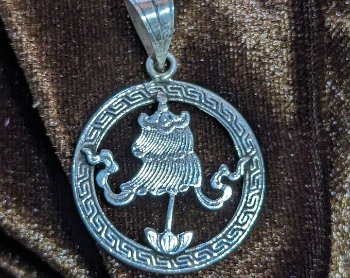 Most Precious Parasol: (Silver Pendant of Auspicious symbol) (T1102-004.2)