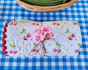 Runner for the table with cherries, slightly padded, quilted, country chic. Cherries lovers. Cherries table runner.