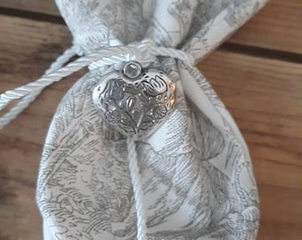 FAVORS- Bags in pure cotton Toile de Jouy, handmade. Bags for communions, confirmations, weddings, other anniversaries