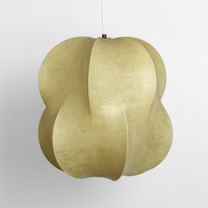 1960s italian Cocoon pendant lamp in rare shape
