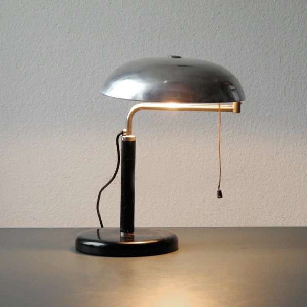 Rare original 30s Belmag metal table lamp model 1500 Quick. Design of Alfred Müller 1935 Basel Switzerland