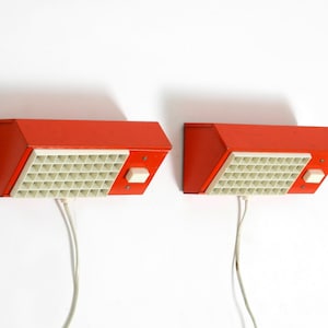 Pair of original 1960s red Elidus metal wall lamps by Hans Agne Jakobsson type 9005 | Made in Sweden