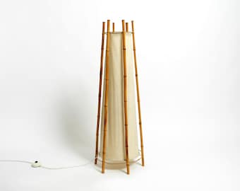 Beautiful large French Mid Century floor lamp by Louis Sognot made of bamboo and fabric | Height is 100 cm | 39.4&quot;