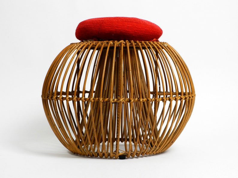 Beautiful extraordinary original 60s Italian bamboo rattan stool with its original seat cushion image 2