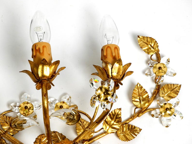 1980s large wide Italian gilt Florentine wall lamp with three sockets image 16