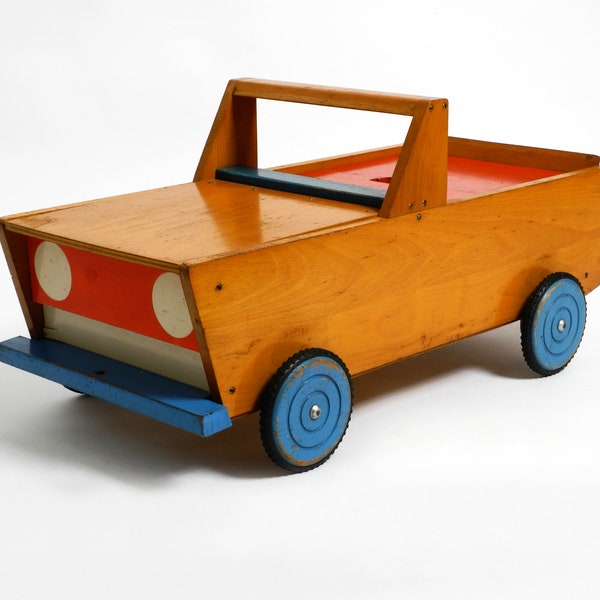 Große Mid Century Holz Auto zum reinsetzen und ziehen in Originalzustand | Länge 80 cm