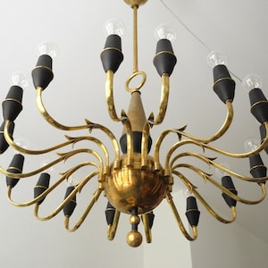 Beautiful gigantic original Mid Century Brass Chandelier Stilnovo with 16 sockets. Made in Italy