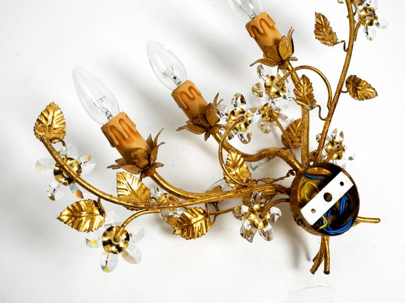 1980s large wide Italian gilt Florentine wall lamp with three sockets image 11