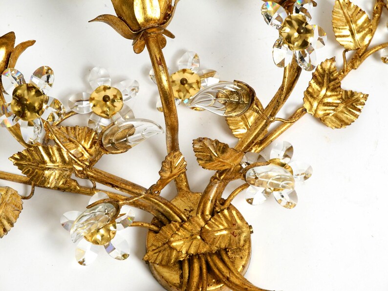 1980s large wide Italian gilt Florentine wall lamp with three sockets image 13