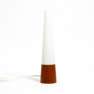 Beautiful 1960s teak table lamp with glass shade by Hans Agne Jakobsson | AB Ellysett - Markaryd | Made in Sweden