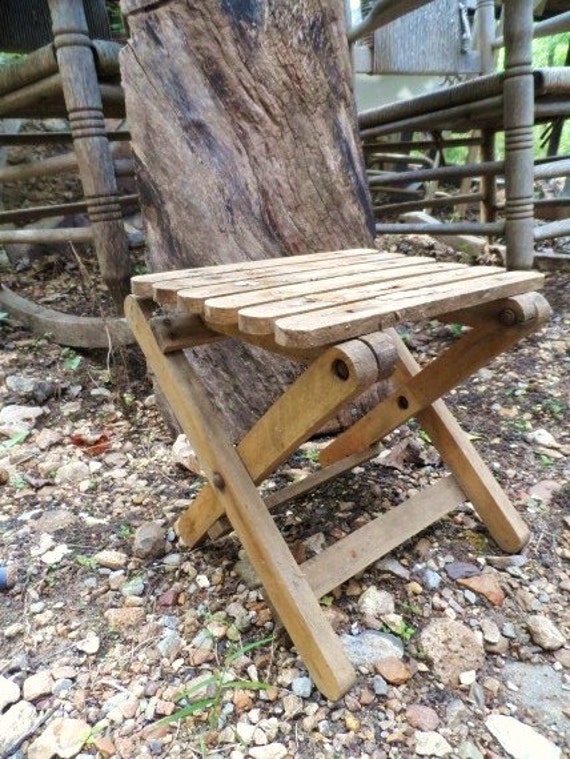 Farm Fresh Small Slatted Wooden Camping Stool Folding Fishing Seat Child S Stool Rustic Country Home Decor Lodge Vintage Orphaned Treasure
