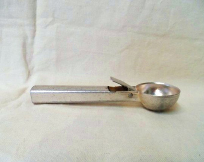 Metal Ice Cream Scoop Aluminum Metal Scoop Arnold C. Eichin Inc. Rare