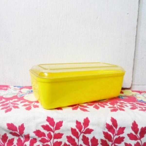 LUSTRO-WARE Refrigerator Dish-Yellow-Clear Lid-Stock # L37-Columbus Plastic Products-Ohio-USA-Vintage Plastic Dish-Orphaned Treasure-070616G