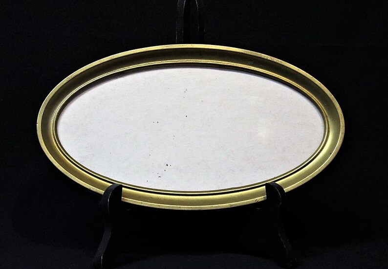 Antique Metal Oval Picture Frame with Glass-Old-Victorian Home Decor-Simple Country Wall Decor-Orphaned Treasure-P011320W